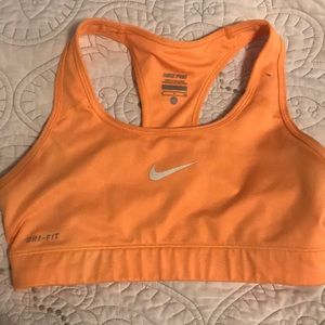 Nike sports bra perfect condition